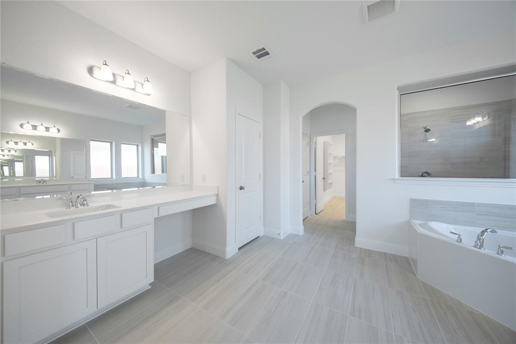 2837 Spring Valley Way Property Photo 16