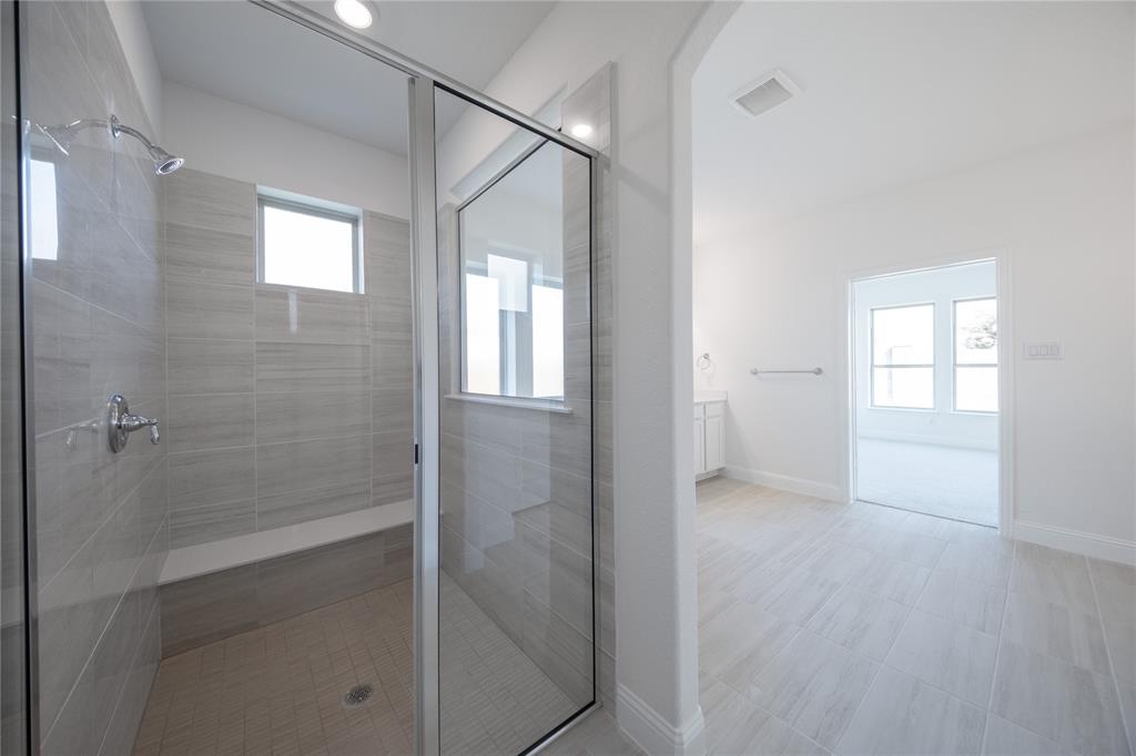 2837 Spring Valley Way Property Photo 18