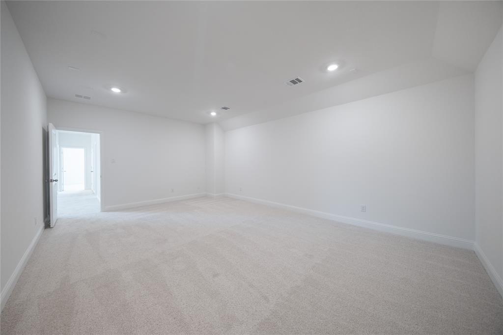 2837 Spring Valley Way Property Photo 26