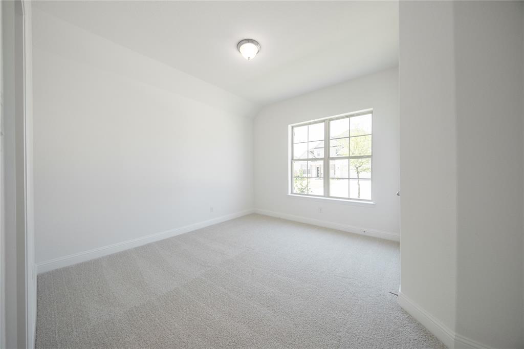 2837 Spring Valley Way Property Photo 27