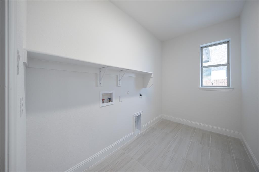 2837 Spring Valley Way Property Photo 33