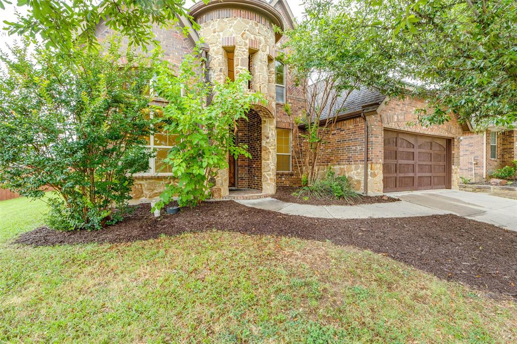 302 Shire Lane Property Photo 1