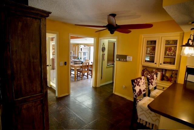 6029 Daven Oaks Drive Property Photo 8