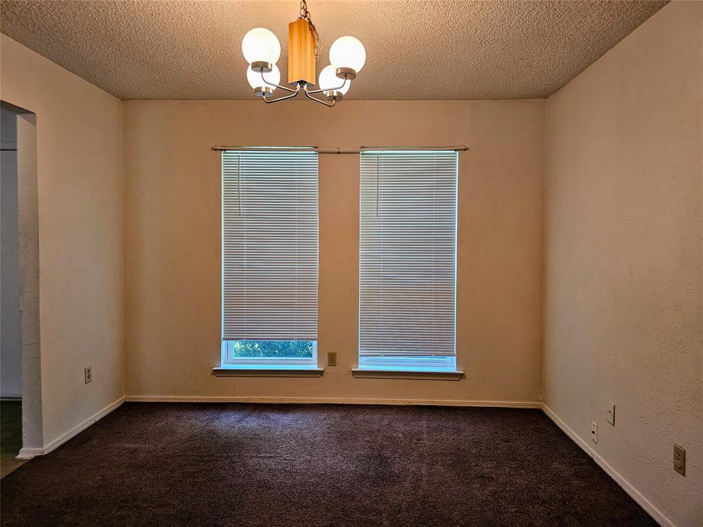2218 Honey Creek Lane Property Photo 3