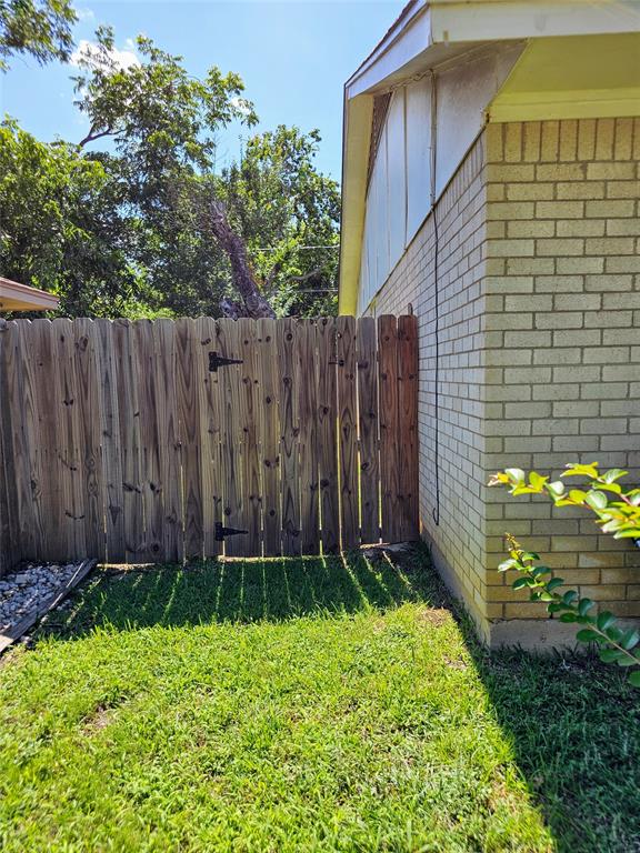 2218 Honey Creek Lane Property Photo 11