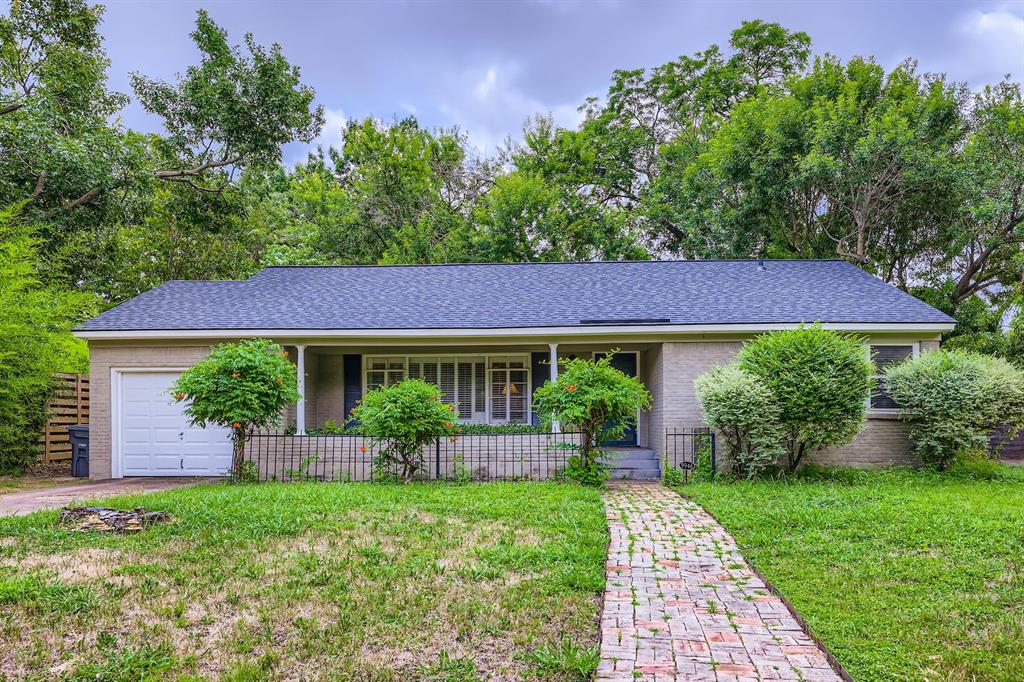 9946 Kilarney Drive Property Photo 1