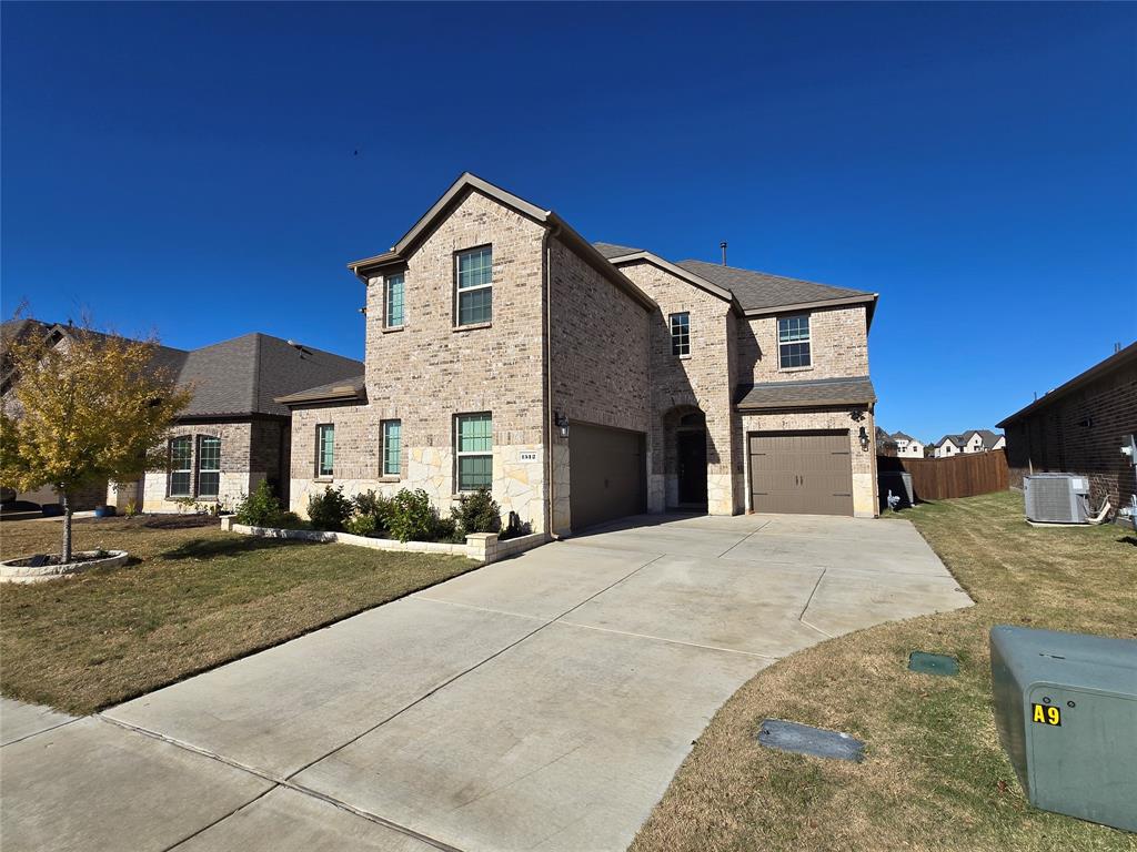 1512 Green Valley Way Property Photo 1