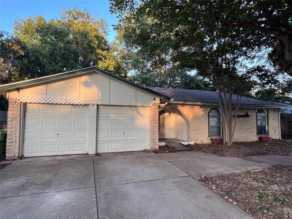 6904 Echo Hill Drive Property Photo 1