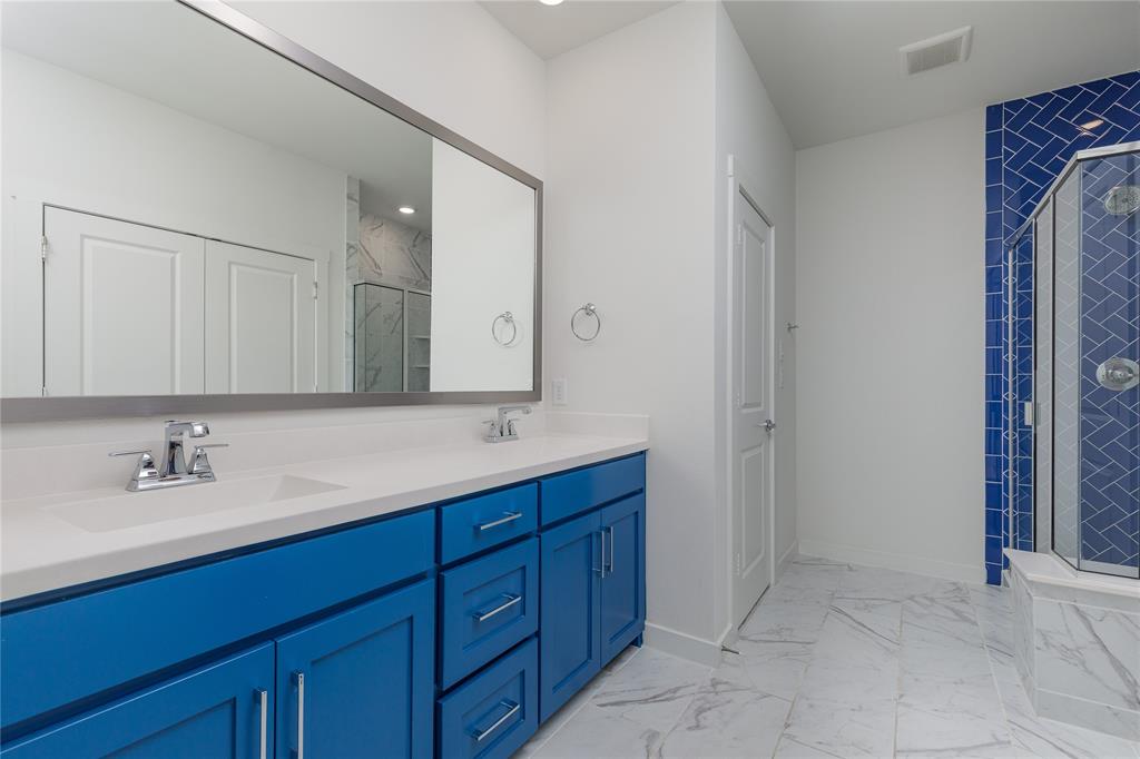 3811 Pine Leaf Lane Property Photo 21