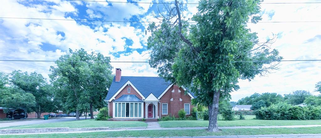 1001 W Walnut Street