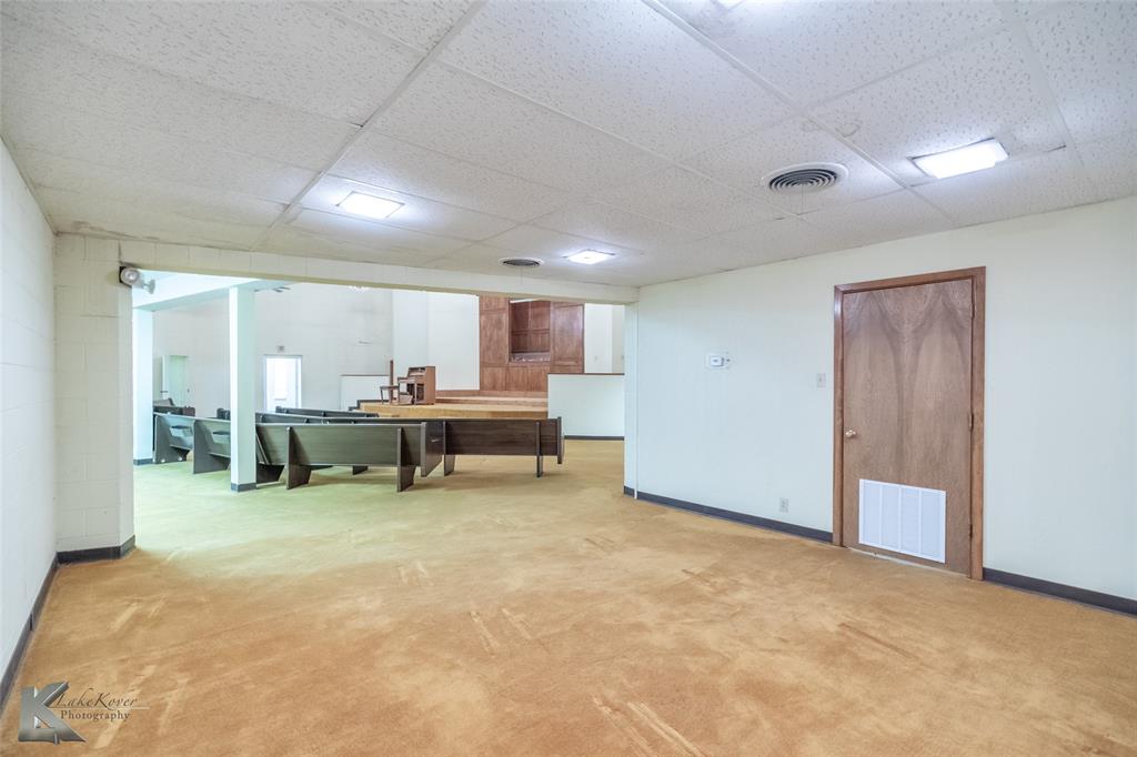 124 Commercial Avenue Property Photo 8