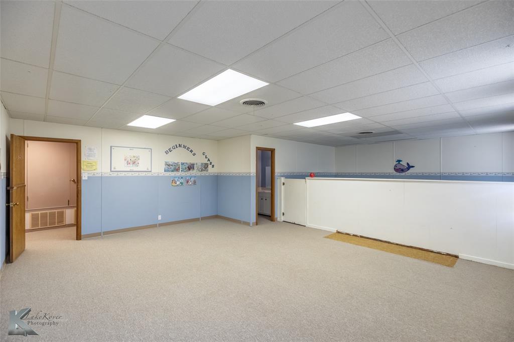 124 Commercial Avenue Property Photo 26