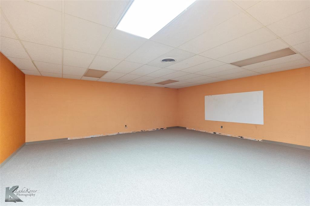 124 Commercial Avenue Property Photo 33