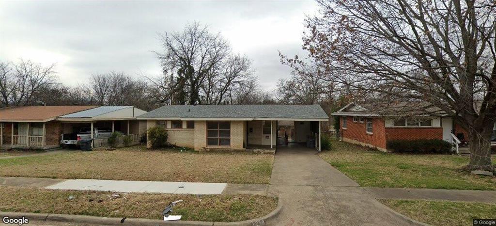1214 Adelaide Drive Property Photo 1