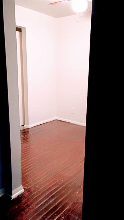 1214 Adelaide Drive Property Photo 5