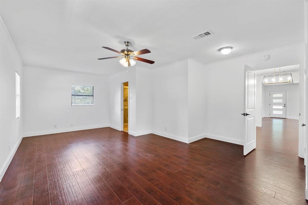 924 S Clinton Avenue Property Photo 30