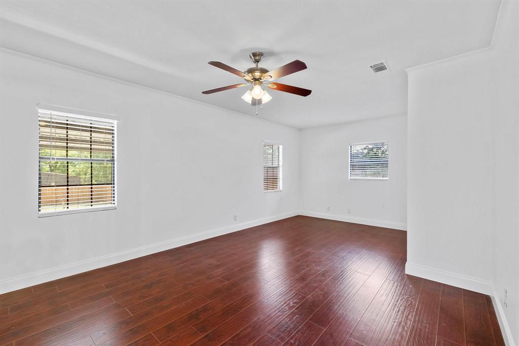924 S Clinton Avenue Property Photo 31
