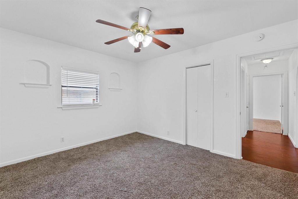 924 S Clinton Avenue Property Photo 37