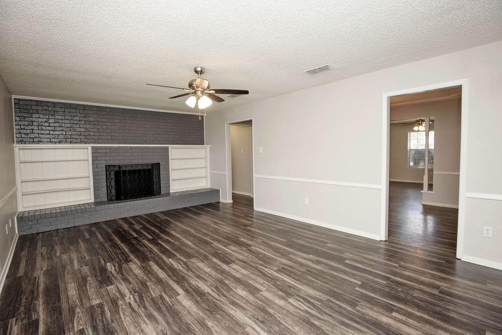 4209 W Pleasant Forest Street Property Photo 7