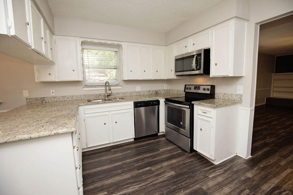 4209 W Pleasant Forest Street Property Photo 11