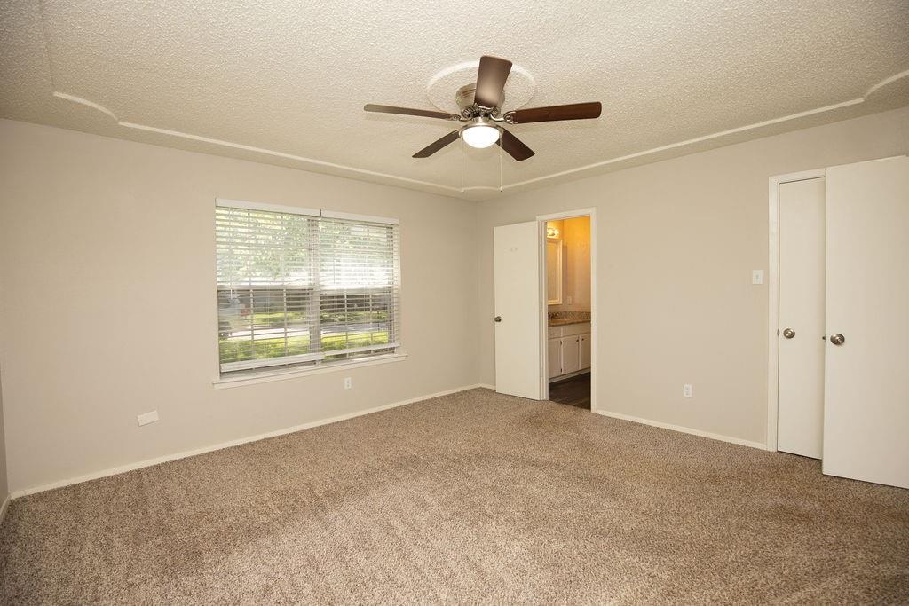 4209 W Pleasant Forest Street Property Photo 14