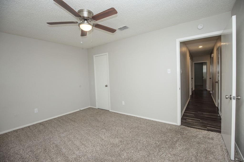 4209 W Pleasant Forest Street Property Photo 19