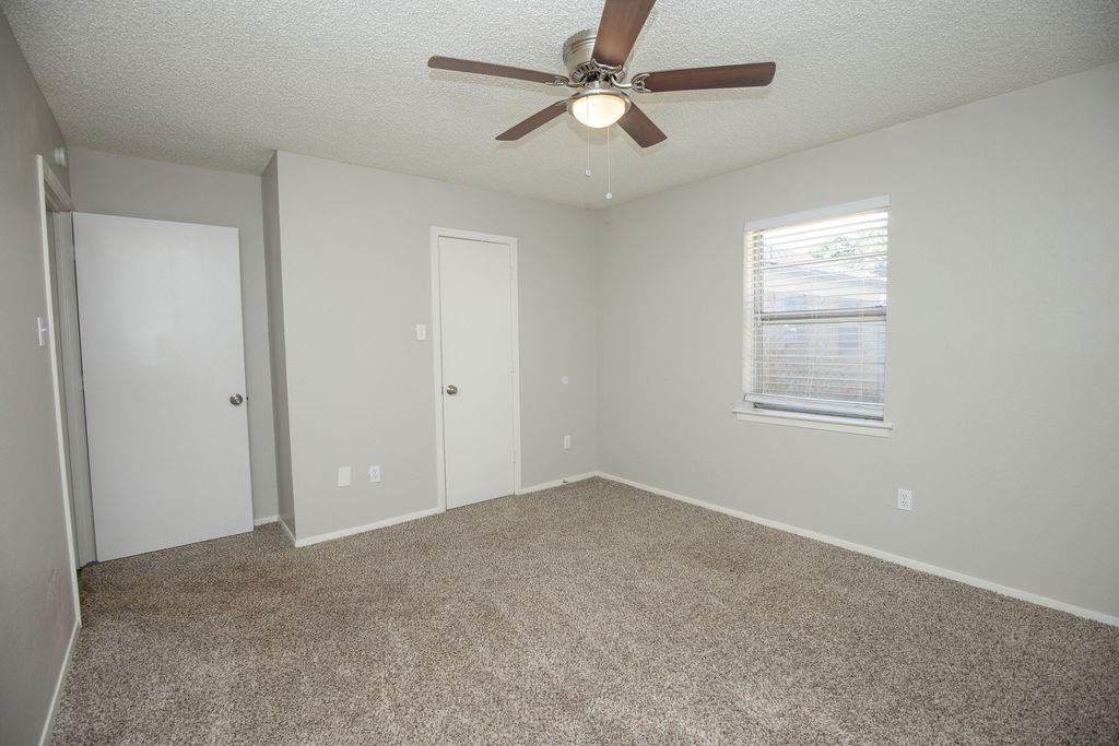4209 W Pleasant Forest Street Property Photo 22