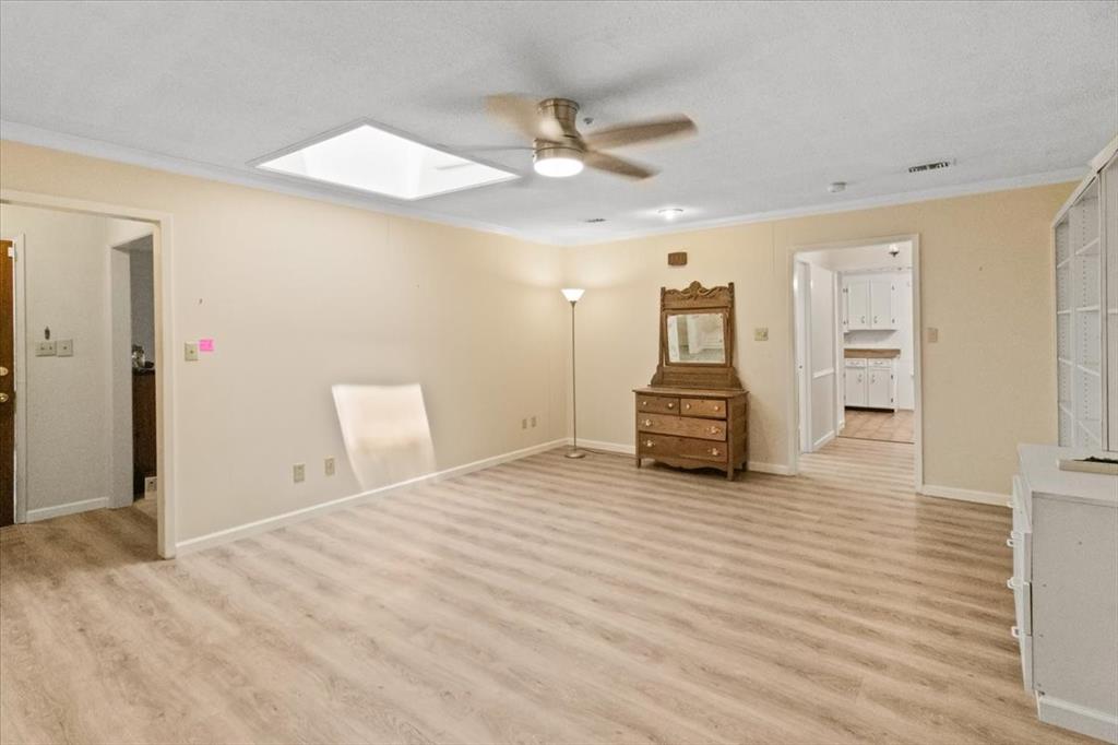 1506 Ridgeview Drive Property Photo 8