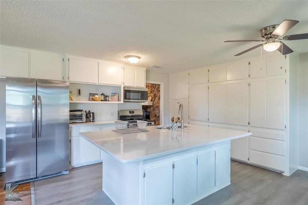 901 Green Street Property Photo 1