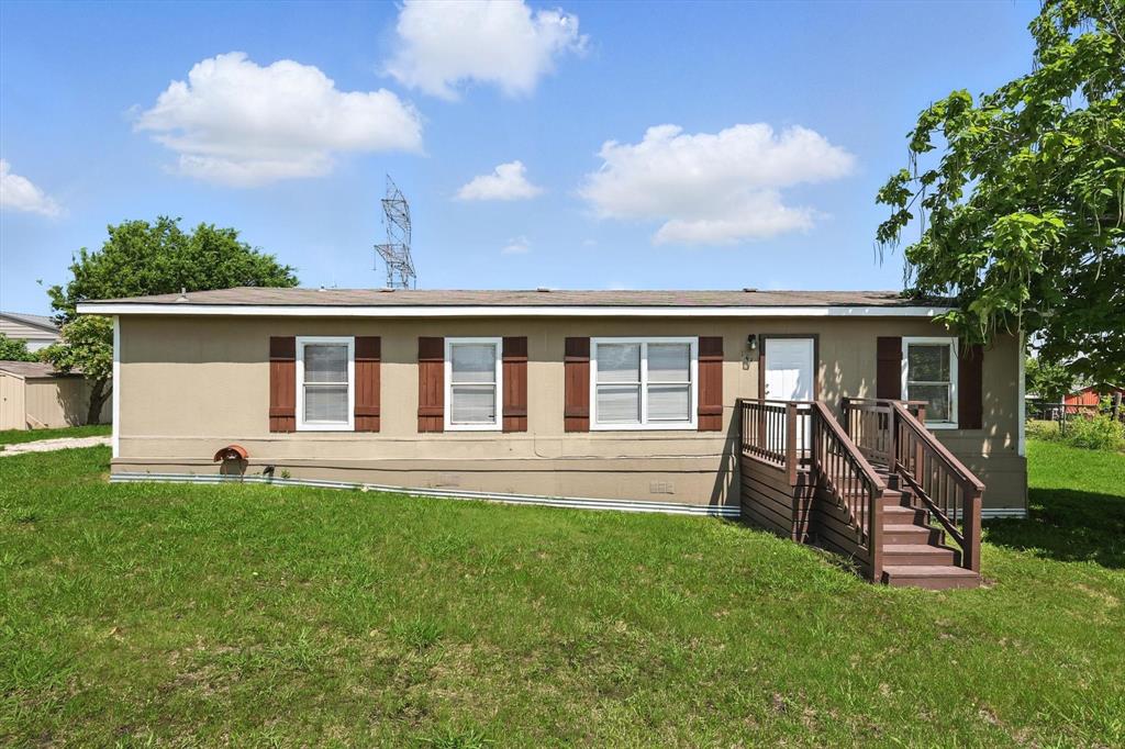 144 Sun Valley Drive Property Photo 1