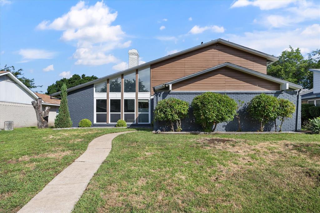 5221 Sarasota Drive Property Photo 1
