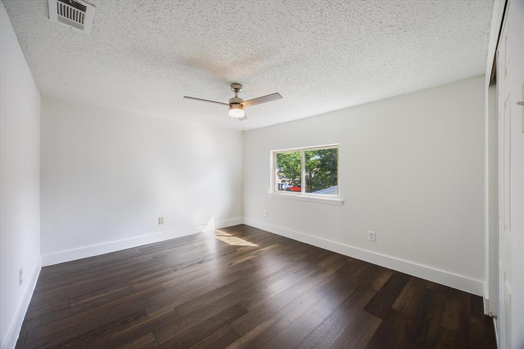 5221 Sarasota Drive Property Photo 18