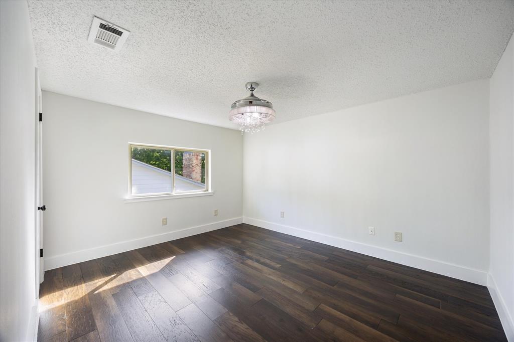 5221 Sarasota Drive Property Photo 19