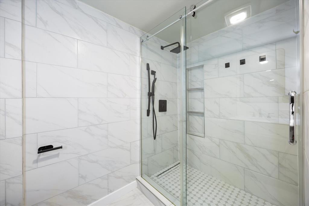 5221 Sarasota Drive Property Photo 21