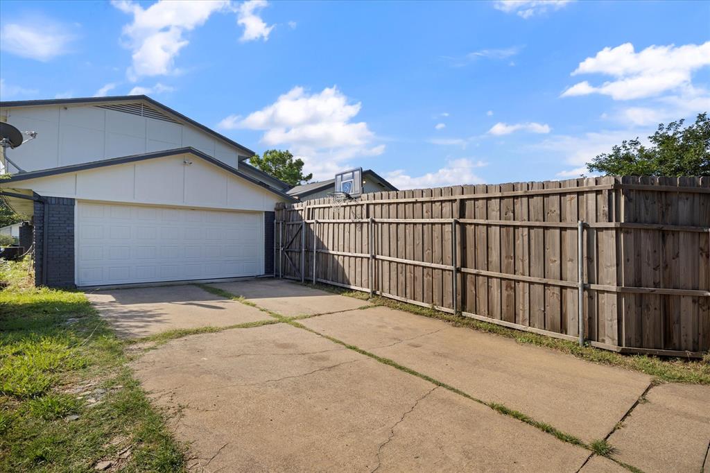 5221 Sarasota Drive Property Photo 27