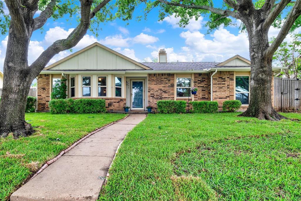 1305 Jabbet Drive Property Photo 1