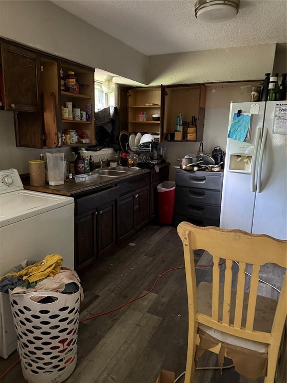 824 Cleardale Drive Property Photo 3