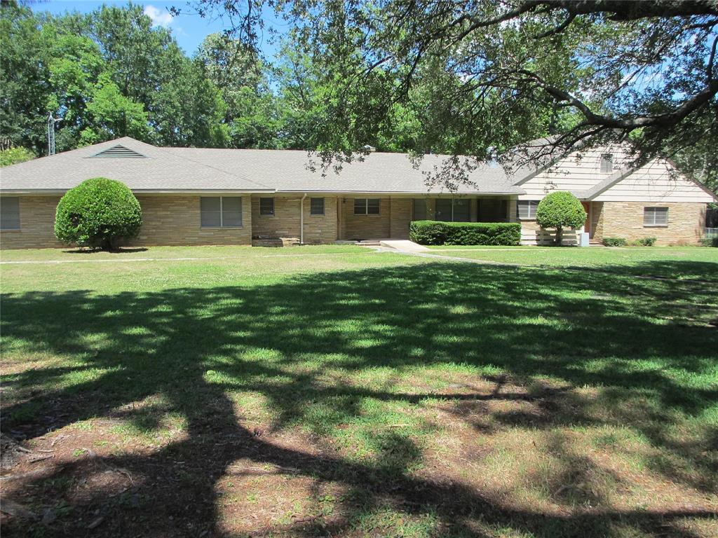 1009 Brook Drive Property Photo 1