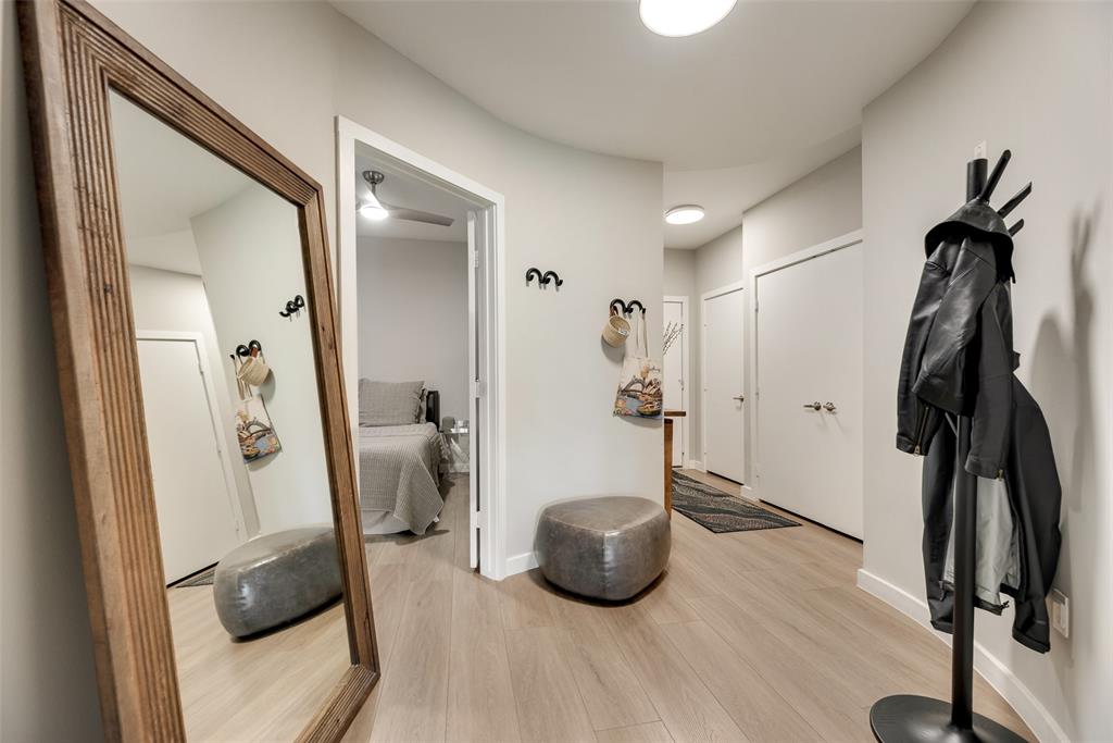 4107 Bowser Avenue Property Photo 3