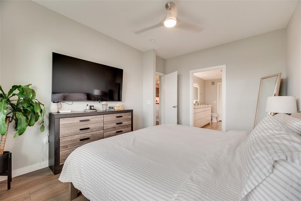 4107 Bowser Avenue Property Photo 6