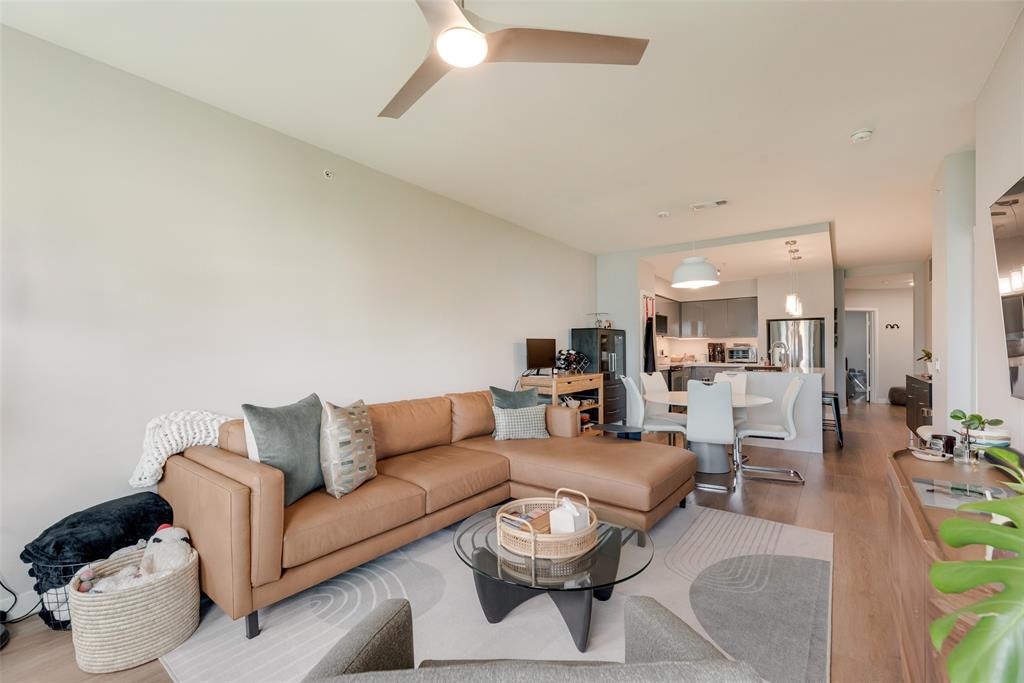 4107 Bowser Avenue Property Photo 13