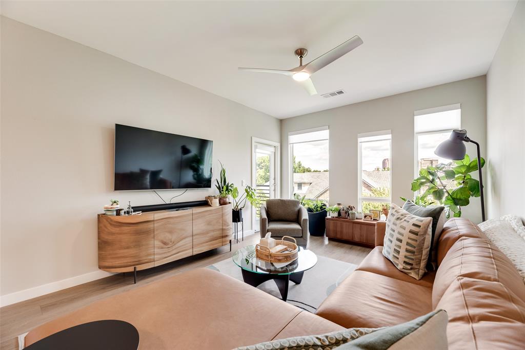 4107 Bowser Avenue Property Photo 14