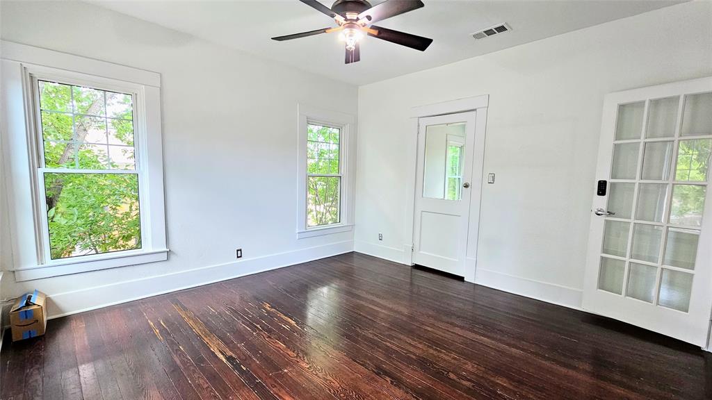 5126 Columbia Avenue Property Photo 35