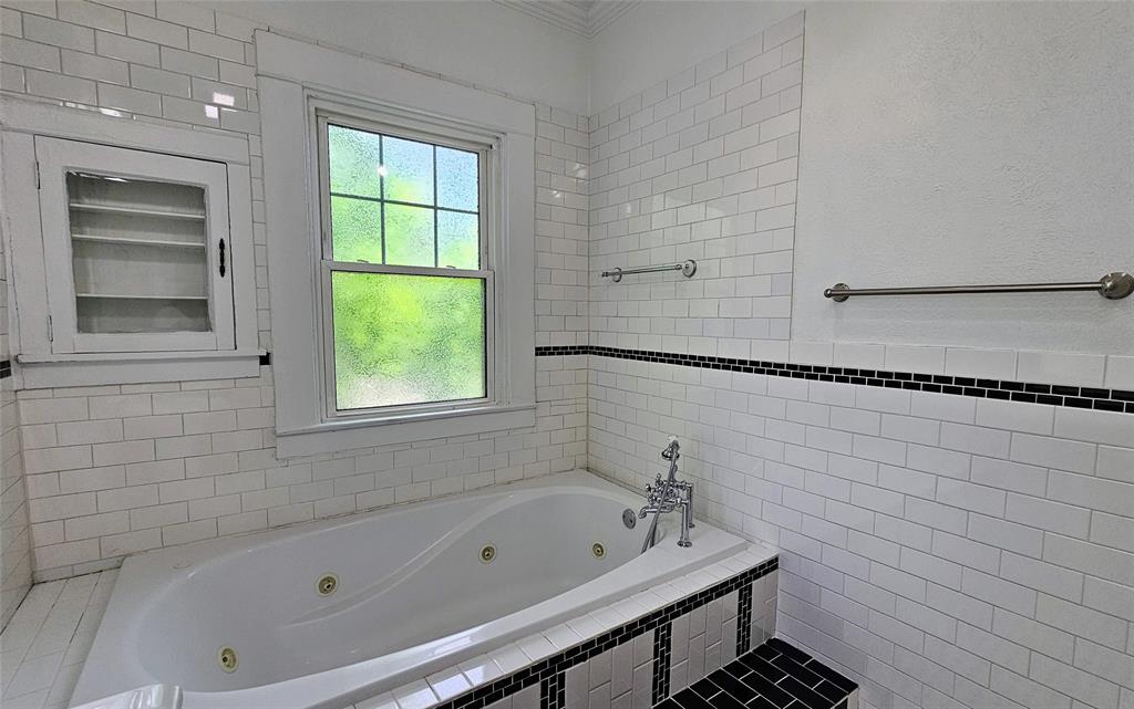 5126 Columbia Avenue Property Photo 36
