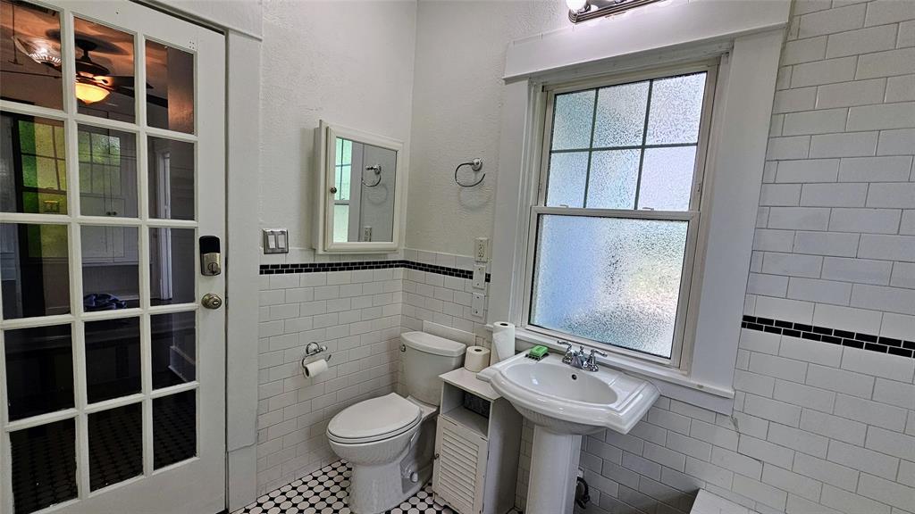 5126 Columbia Avenue Property Photo 38