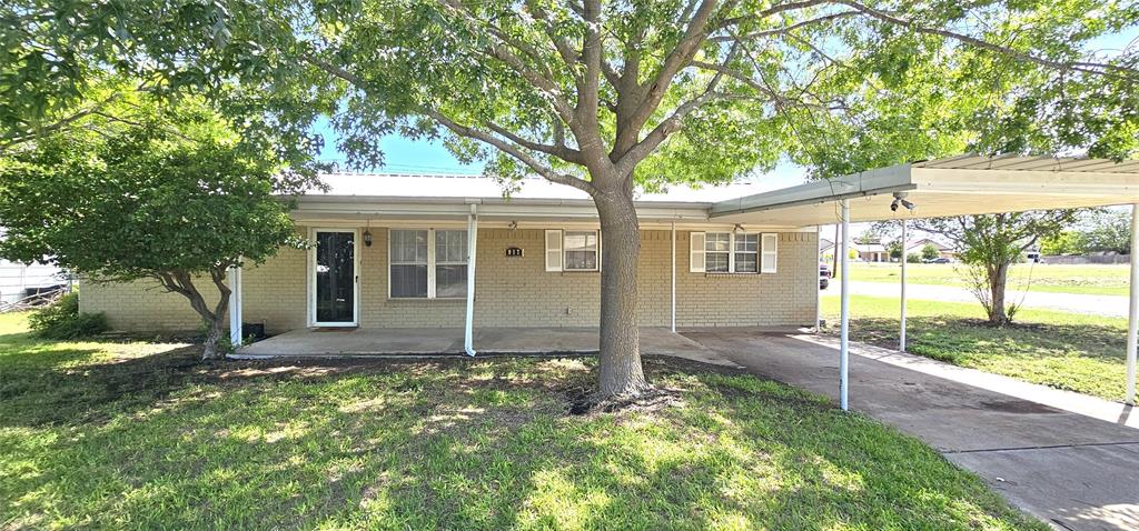 917 Bombay Street Property Photo 1