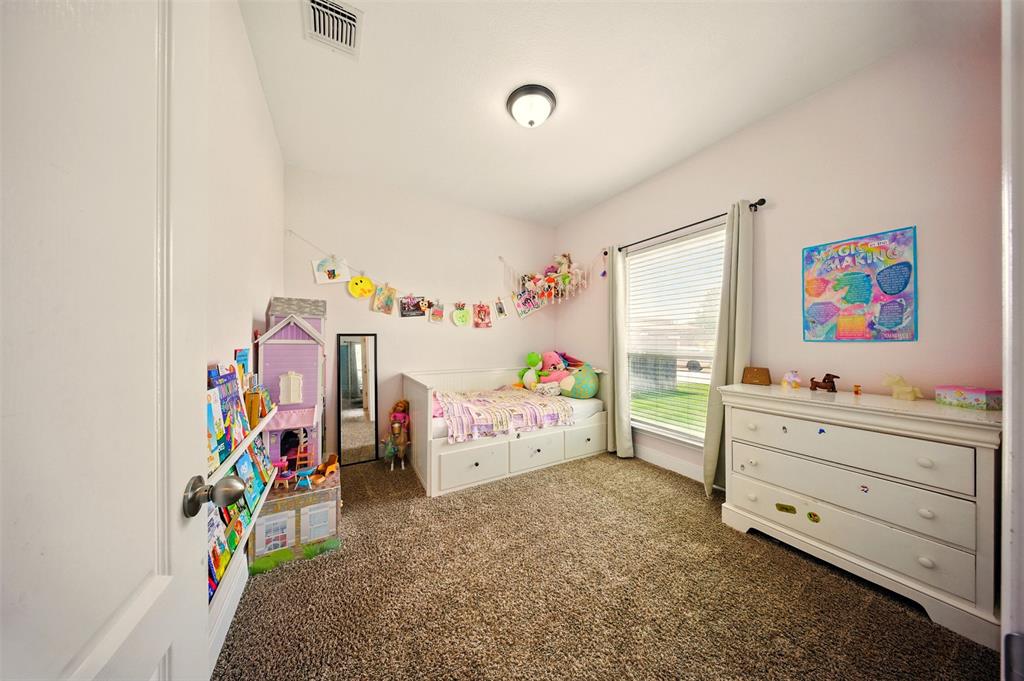 601 Fair Springs Drive Property Photo 22