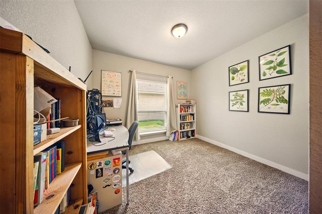 601 Fair Springs Drive Property Photo 26