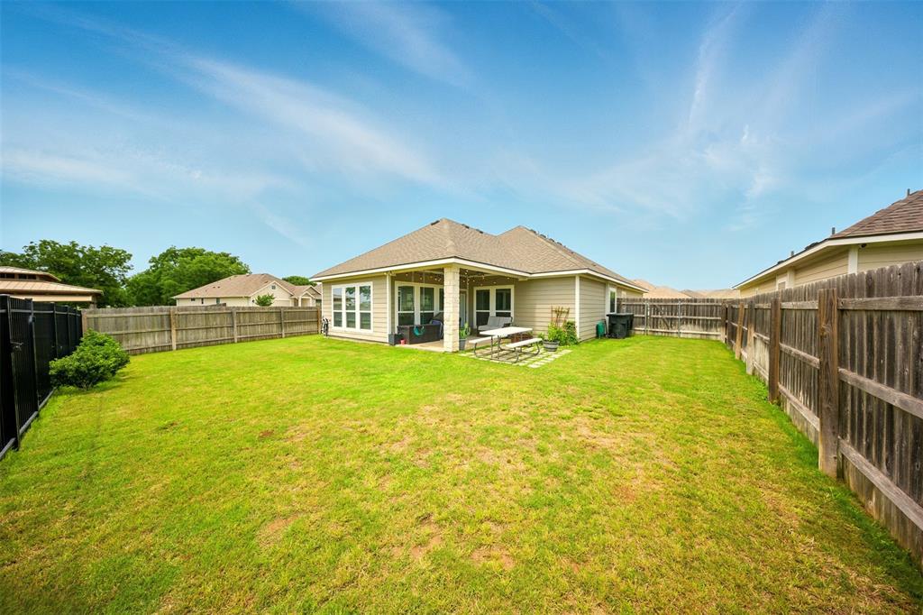 601 Fair Springs Drive Property Photo 31