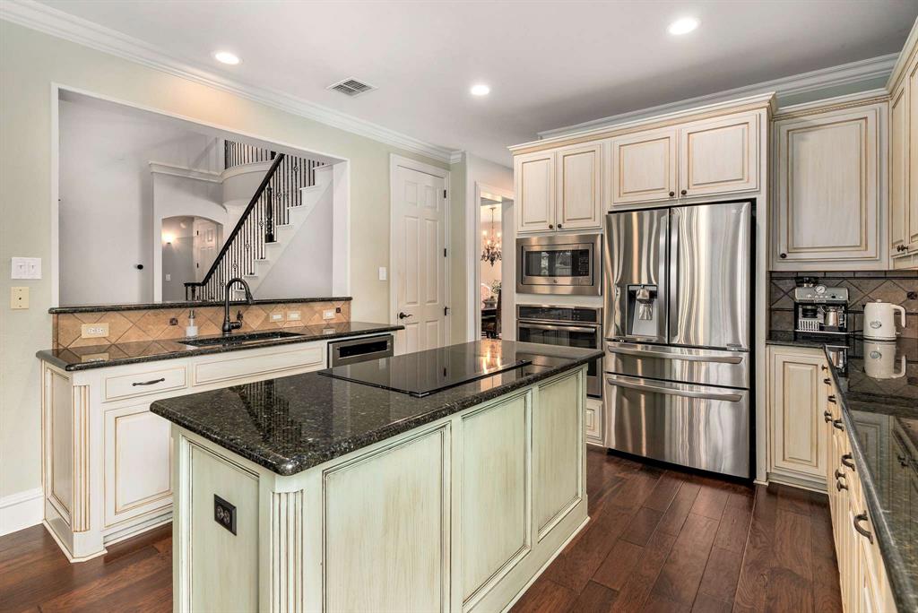8501 Persimmon Court Property Photo 8
